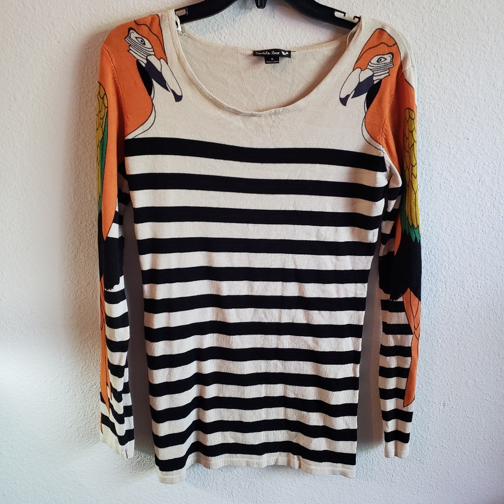 URBAN OUTFITTERS parrot sleeve sweater